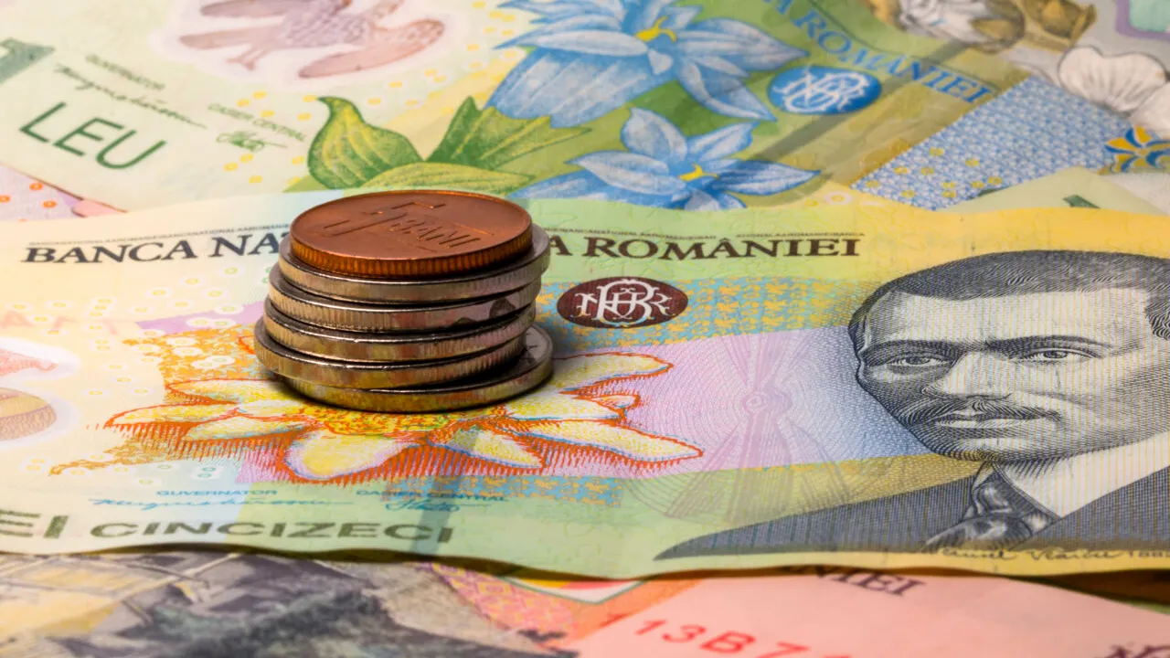 Angajații care vor primi BANI în plus la salariu de până la 1.000 de lei pe lună