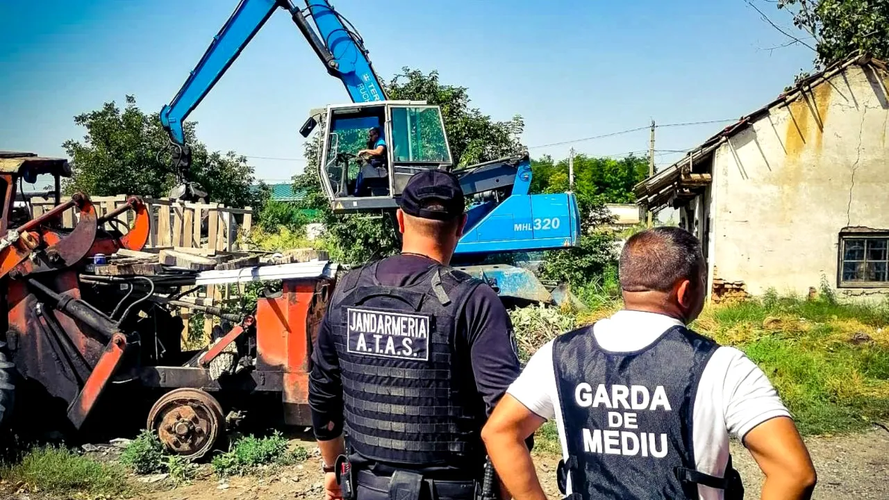 „Ne pregătim pentru un weekend curat!” Avertismentul Jandarmeriei pentru cei care și-au abandonat mașinile