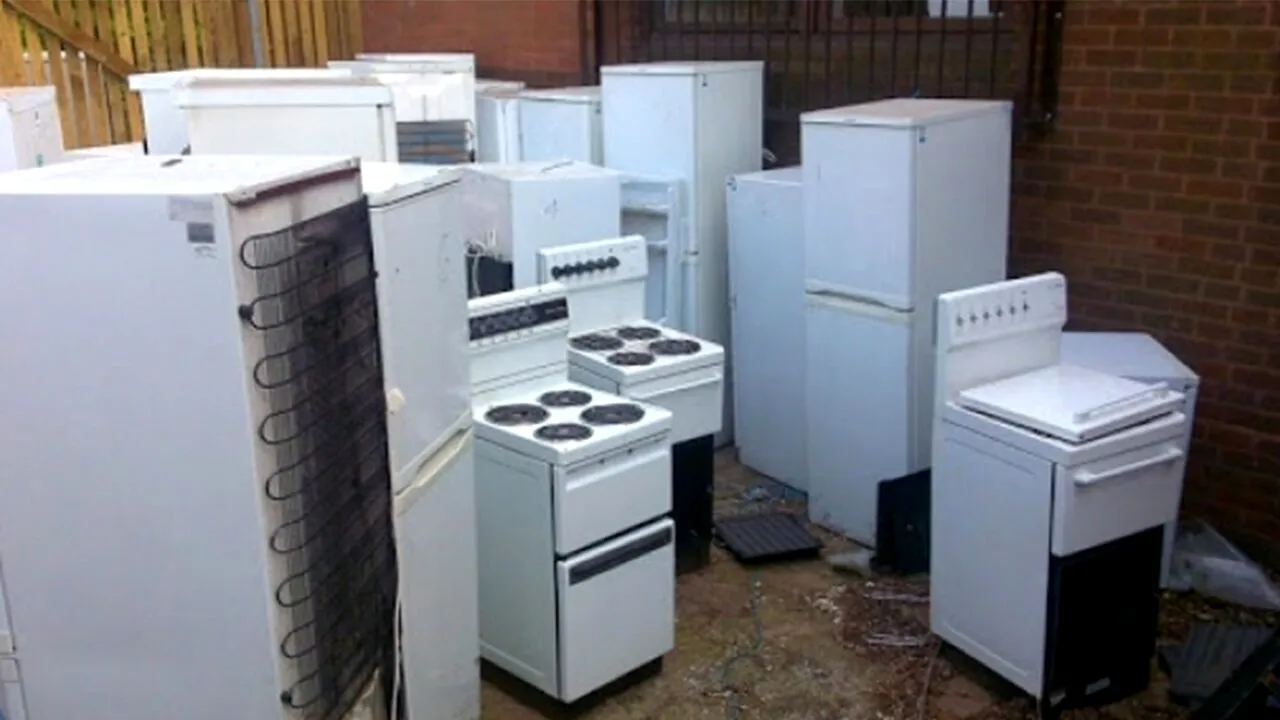 Cele 8 aparate electrocasnice la care trebuie să renunți în noiembrie 2022. Îți vor „bubui” factura la curentul electric la iarnă!