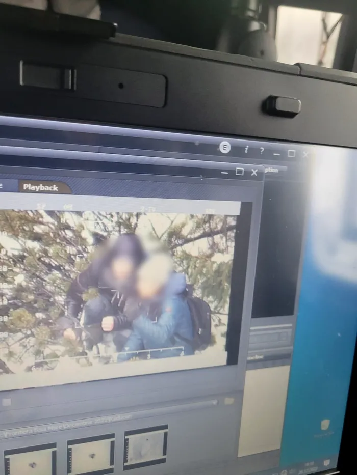 Operaţiunea de salvare a ucrainenilor blocaţi în Munţii Maramureşului continuă și luni / Doi dintre ei au fost localizați / Al treilea este rănit și se află într-o zonă greu accesibilă / Un al patrulea bărbat este de negăsit