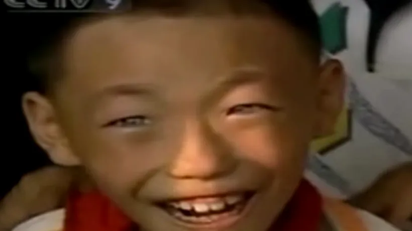 Acest băiat din China este dintr-o nouă specie umană. „După ce s-a născut mi s-a spus că ochii lui sunt diferiți