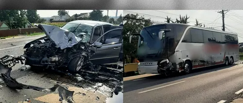 Un autocar și o mașină s-au LOVIT violent, pe drumul dintre Suceava și Botoșani. O persoană a fost rănită, iar traficul este oprit