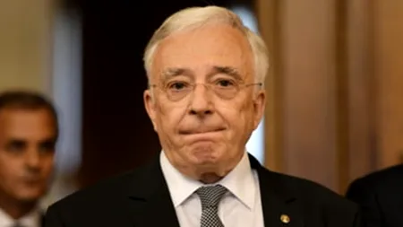 Tot mai mulți români fac CREDITE la bănci. Guvernatorul BNR: 