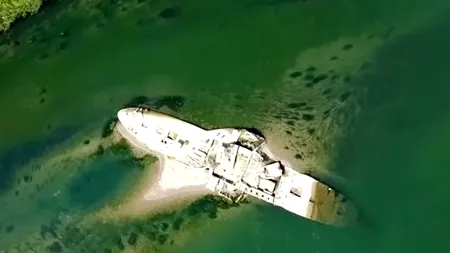 Seceta extremă din Serbia a scos la suprafață „Titanicul de pe Sava”. Povestea epavei unui vapor construit în 1913 și scufundat de o mină germană în 1945