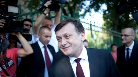 REFERENDUM 2012. Crin Antonescu, la ieșirea din secția de vot: 