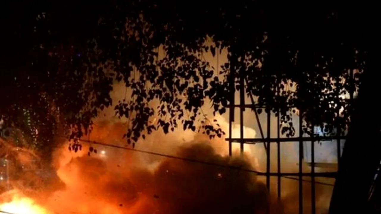 Tragedie în India. Peste 100 de morți și 300 de răniți, într-un incendiu pornit de la un foc de artificii, la templul Puttingal