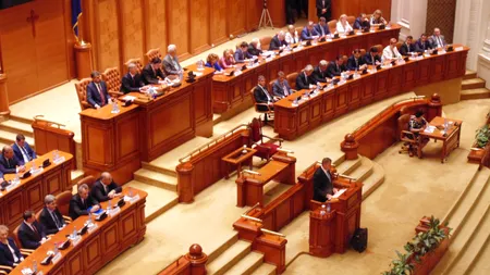Parlamentul a adoptat Strategia de Apărare în absența ministrului Apărării. Oprea: 