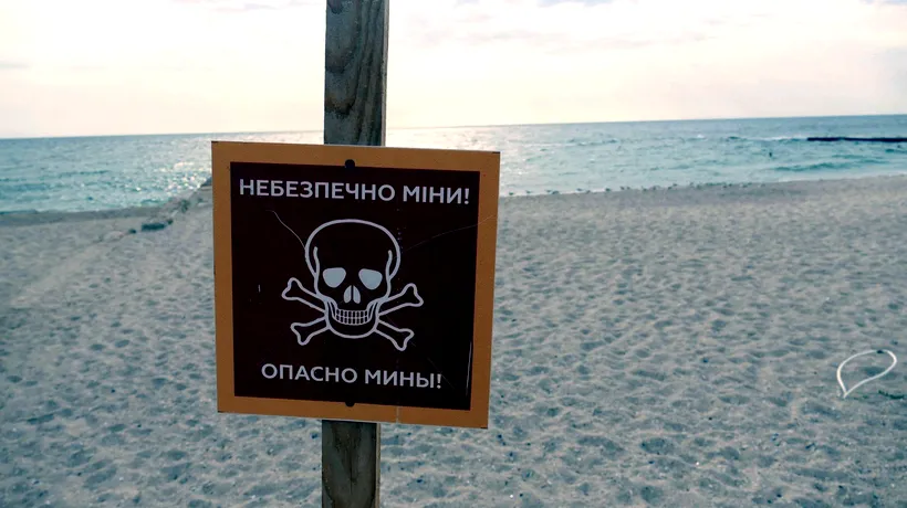 Două persoane au fost ucise de explozia unei mine în timp ce înotau în Marea Neagră