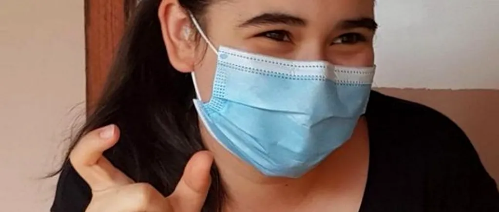 Ariana, fetița de 12 ani care a decis să se interneze la spital pentru a nu-și infecta mama vulnerabilă cu coronavirus, s-a vindecat: „Am suferit puţin, dar am procedat corect”