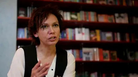 La mulți ani, Oana Pellea! Urmărește cel mai emoționant interviu cu actrița care împlinește miercuri 52 de ani