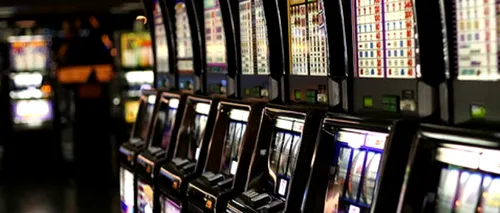 Parlamentul ungar a aprobat interzicerea aparatelor pentru jocuri de noroc în baruri