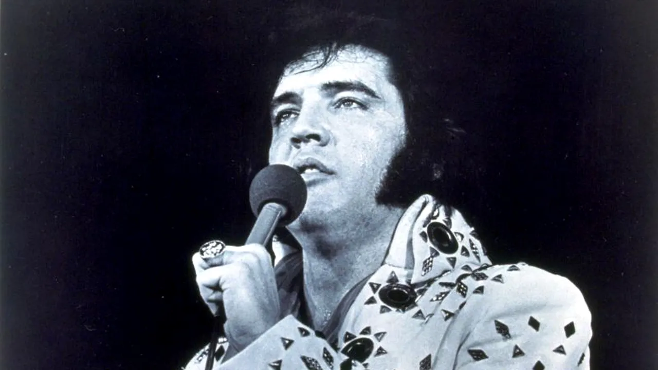 35 de ani de la moartea lui Elvis Presley. Regele rock'n'roll-ului va fi OMAGIAT în Parcul Național din Capitală - VIDEO