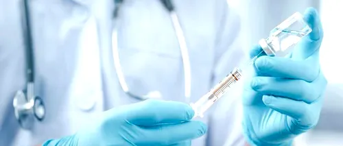 ”Vaccinare la chiuvetă”. Sute de mii de euro au ajuns la asistenți medicali și registratori de la centrul din Vama Petea pentru 3.500 de certificate false. DNA a reținut încă trei persoane