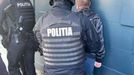 Un sucevean a amenințat că își dă foc și incendiază cazinoul în care a jucat, supărat că a pierdut la păcănele