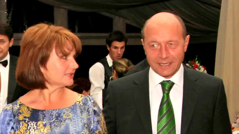 Președintele Traian Băsescu și familia sa petrec la nunta fiicei lui Ion Ariton