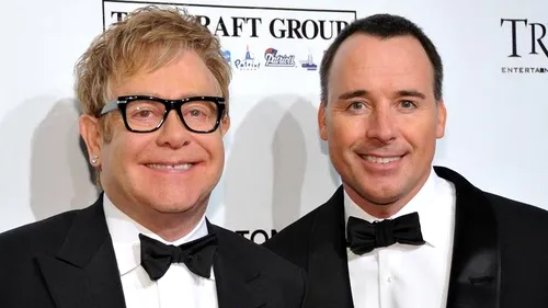 Elton John și David Furnish s-au căsătorit oficial