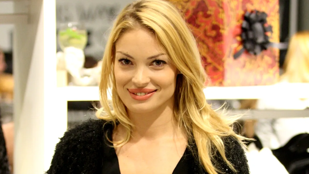 Valentina Pelinel confirmă că este însărcinată. Ce spune despre tatăl copilului