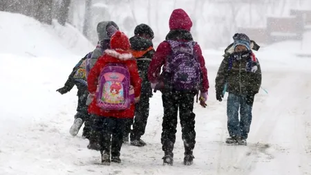 VREMEA ÎN BUCUREȘTI - COD PORTOCALIU DE VISCOL ȘI NINSORI. Școlile și liceele din Capitală, ÎNCHISE marți