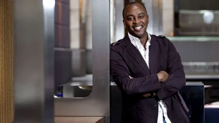 Un cunoscut jurnalist canadian a fost suspedat din funcție. Motivul: a inventat reportaje din zone de război