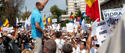 Cum răspunde Băsescu la întrebarea dacă va demisiona după referendum și ce sfat le dă susținătorilor săi