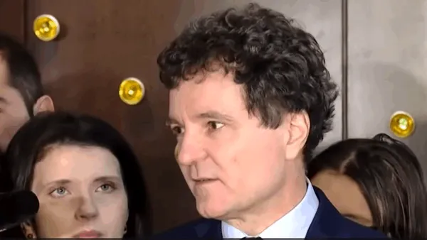 Nicușor Dan promite „rezolvarea” problemelor din justiție, dar după ce revine din „Ținutul Renilor”: „Securitatea statului începe din interior”