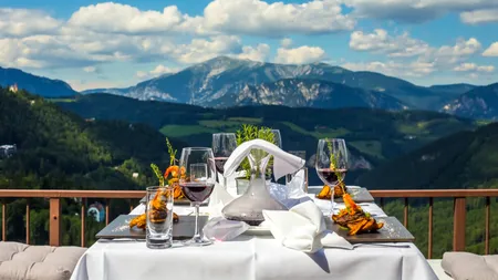 Câți lei trebuie să plătească românii pentru 3 nopți la munte, de 1 mai. Suma nu este mică deloc