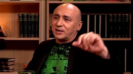 VIDEO. Marcel Pavel, alergat cu făcălețul pe ringul de box: „Ne-a luat la bătaie pe toți. Și pe mine, și pe adversarul meu”