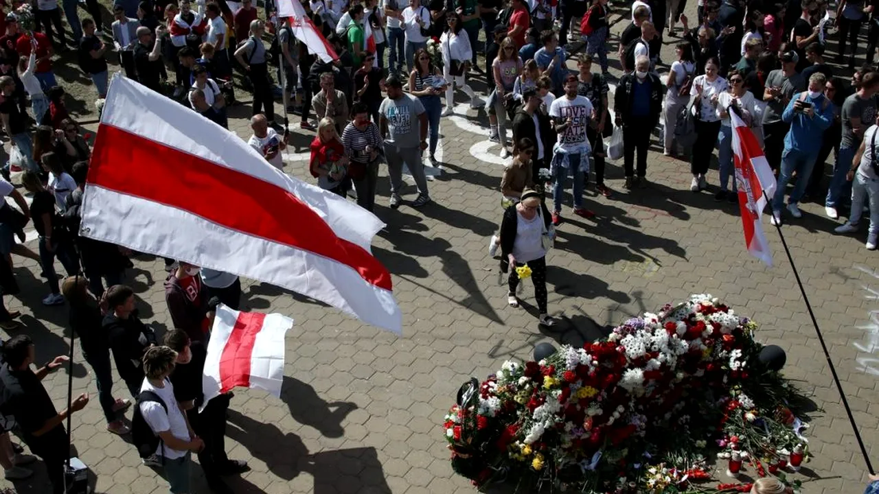 Țările baltice, alături de cetățenii din Belarus: Susținem alegeri „libere și corecte”! / Mii de persoane participă la manifestații pașnice - FOTO/VIDEO