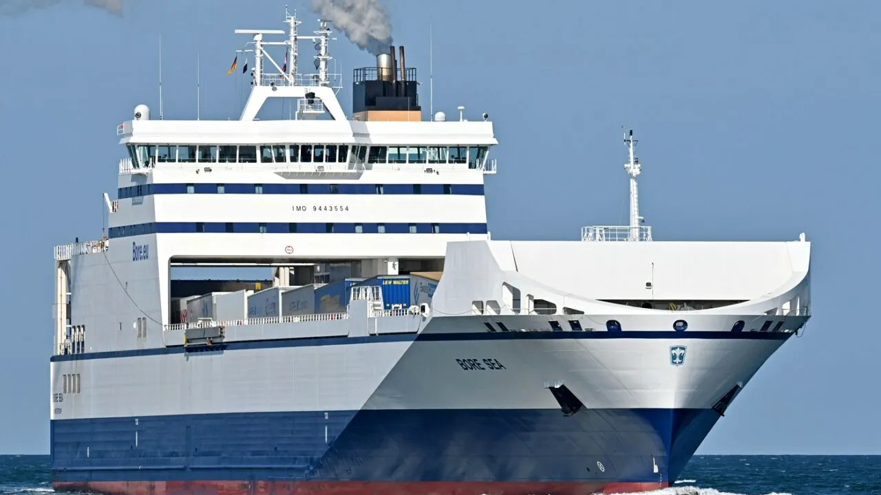 Marina din Estonia a încercat să rețină o navă din „FLOTA din umbră” rusească, în Marea Baltică