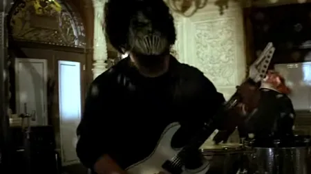 Chitaristul unei faimoase trupe metal din SUA, înjunghiat în cap de fratele său