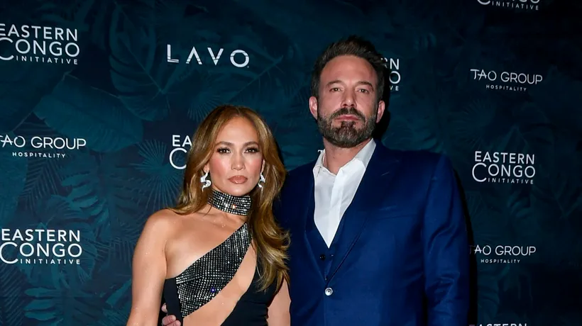 Ben Affleck, surprins, pentru prima dată, FĂRĂ verighetă! Actorul și Jennifer Lopez trăiesc în case diferite de „câteva săptămâni”