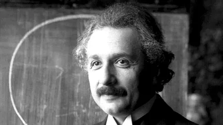 Telescopul Hubble și Einstein, creditați pentru descoperirea unei galaxii vechi de peste 13 miliarde de ani