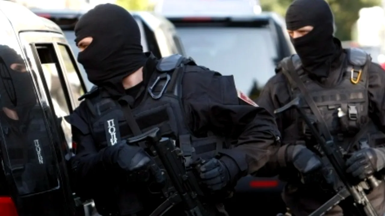 Val de arestări pentru corupție în Serbia. Printre cei vizați se numără și un fost ministru