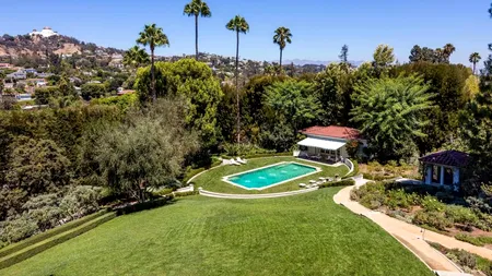 GALERIE FOTO.Cum arată noua vilă a Angelinei Jolie, de 25 de milioane de dolari