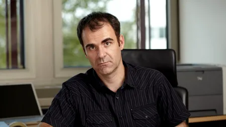 De la olimpiadele naționale de matematică, în topul cercetării științifice mondiale/ Matematicianul Adrian Constantin despre munca sa în studiul valurilor tsunami și al fenomenului El Nino: Evoluția acestora e dificil de anticipat, din cauza „neliniarității” -lipsa de proporționalitate dintre cauză și efect