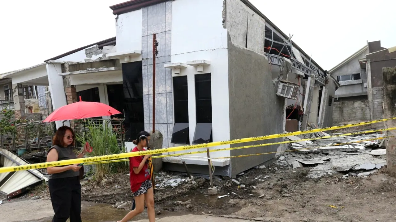 Un nou cutremur zbuciumă Filipine. Replica a avut o magnitudine de 6,9