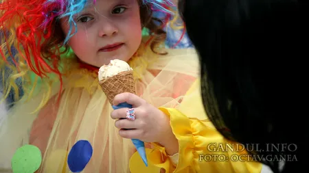 Protecția Consumatorilor avertizează. Din ce este făcută, de fapt, înghețata produsă industrial