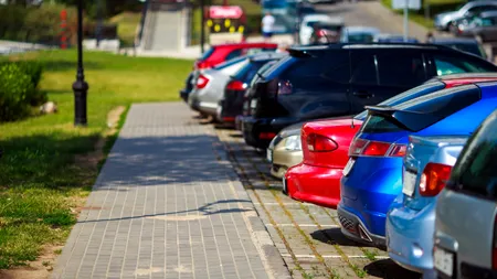 Un bărbat din Cluj este NERVOS pe cei care parchează lângă casa lui: „Mașinile sunt din alte județe și din alte zone ale orașului”