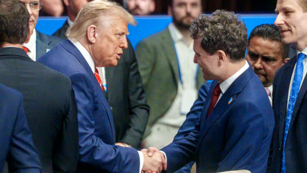 Nicușor Dan, reacție întârziată chiar și în plan extern. I-a mulțumit lui Donald Trump pentru cuvintele frumoase despre Romania, după 5 zile: „Aștept cu nerăbdare să vă mulțumesc personal”