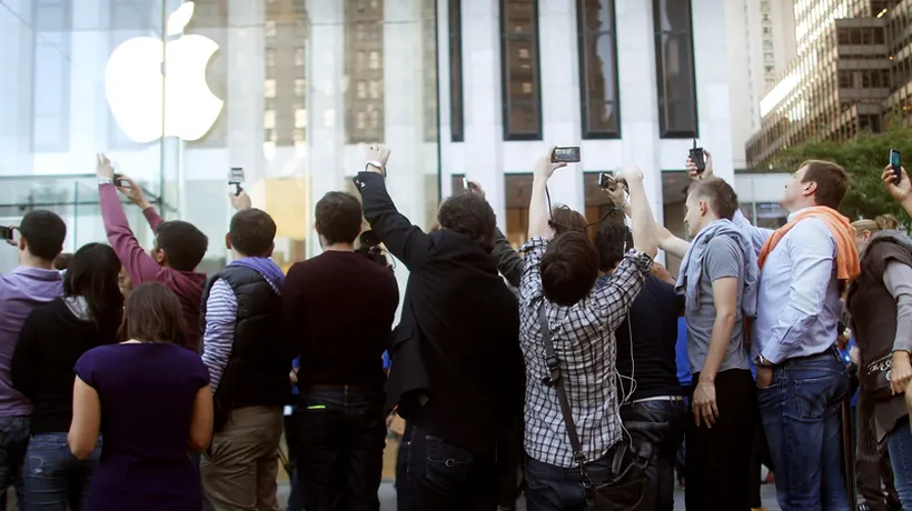 Apple a vândut un NUMĂR RECORD de iPhone-uri 5 în trei zile de la lansarea în magazine