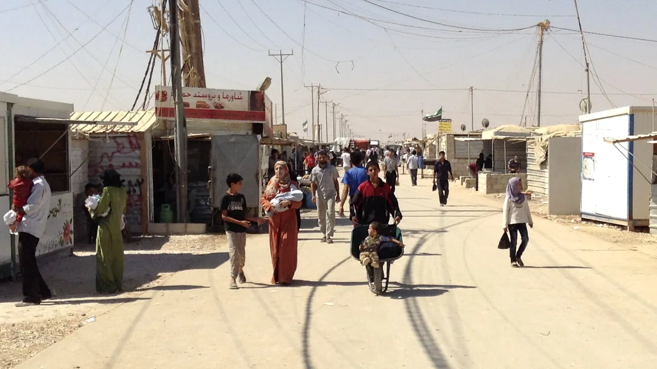 Zeci de mii de refugiați blocați la frontiera cu Iordania. Cât a crescut numărul lor în ultimele trei luni