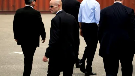 Ce pățești când îi trimiți un e-mail cu AMENINȚĂRI președintelui SUA