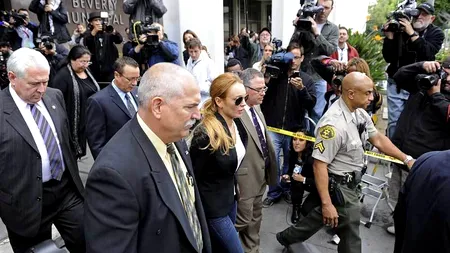 Lindsay Lohan a fost găsită în stare de inconștiență într-o cameră de hotel