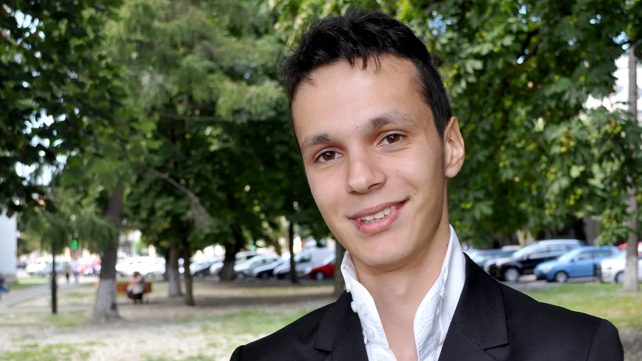 Un tânăr din Bistrița, bursier la Abu Dhabi, consideră o datorie să se întoarcă în România