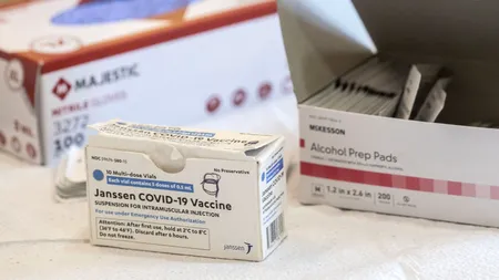 Primul cocktail de anticorpi care previne COVID-19. EMA analizează medicamentul AstraZeneca