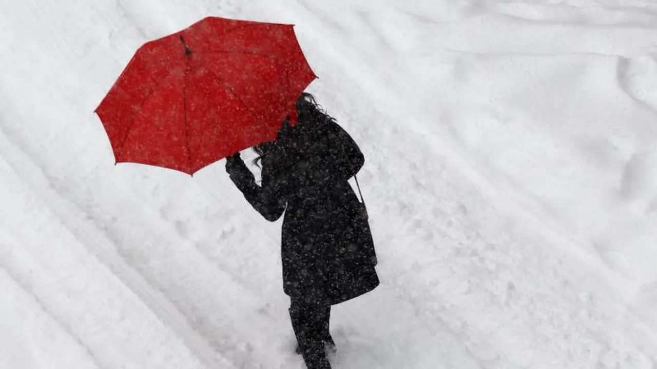 VREMEA. Cod galben de ninsori viscolite pentru jumătatea de sud a țării. Prognoza meteo pentru acest sfârșit de săptămână