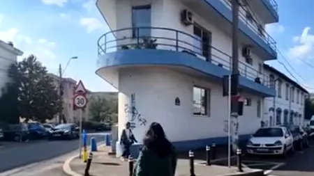 Povestea blocului din Capitală care arată ca un vapor. Unde se află și cine a construit clădirea cu un design inedit