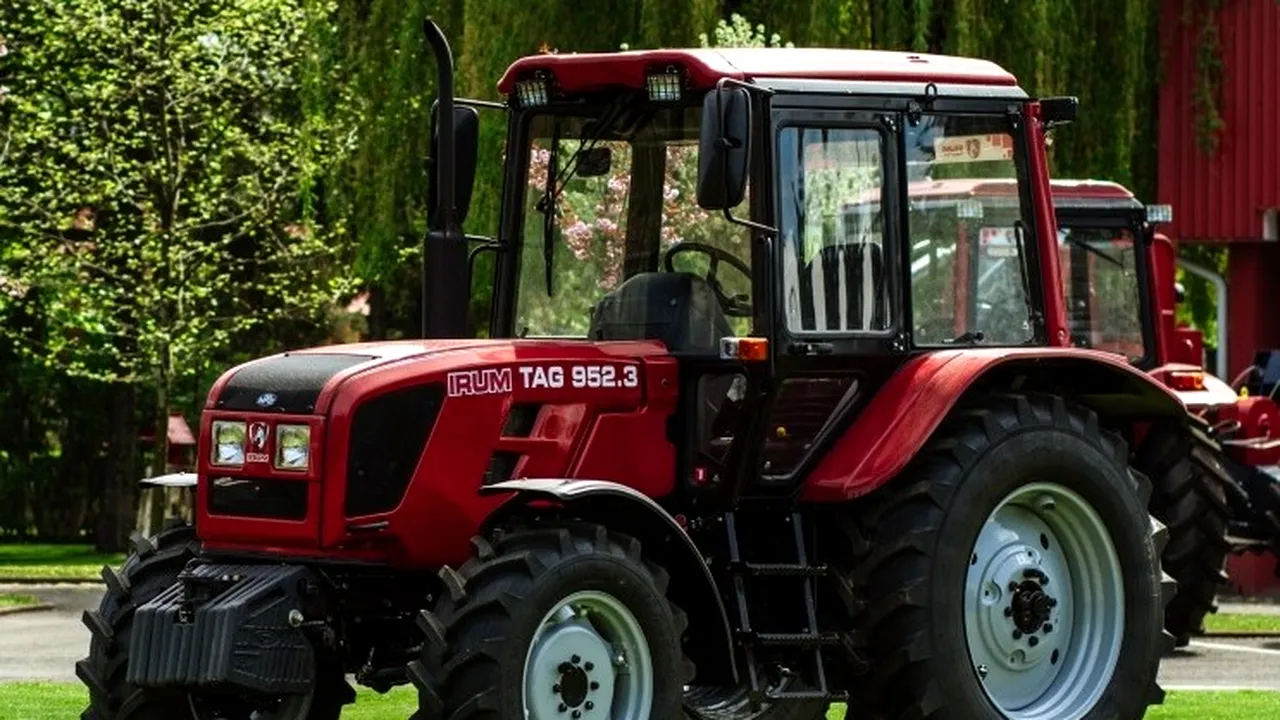 Primul TRACTOR 100% românesc, după 15 ani. Un inginer din Reghin are ambiția să-și împlinească un vis