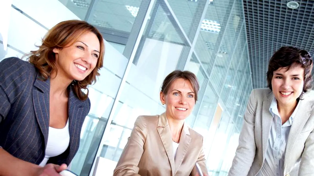 Cum sunt văzute femeile la locul de muncă și ce efect au asupra mediului de lucru. STUDIU