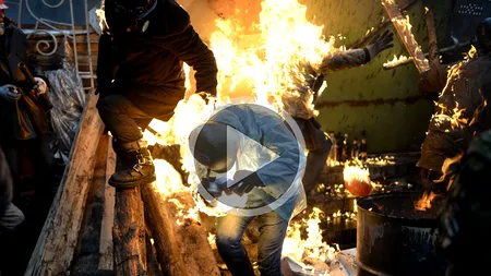 LIVE VIDEO - CRIZA DIN UCRAINA. Opoziția a semnat un acord cu Ianukovici. UPDATE: Kiltschko, dat afară de pe EuroMaidan. Mesajul oamenilor pentru Opoziție: RUȘINE